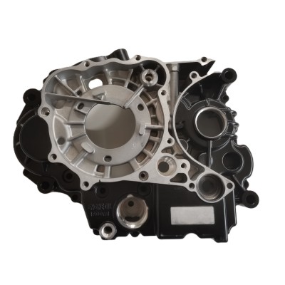 Картер двигателя, левая половина C4 300 Картер двигателя, левая половина C4 300